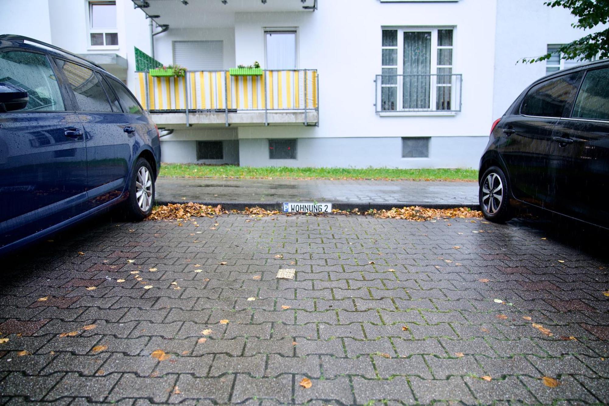 Edler Wohnraum Luxurioeses Apartment Mit Balkon, Boxspringbett, Kaffeevollautomat, Lift & Parkplatz Chemnitz Exterior photo